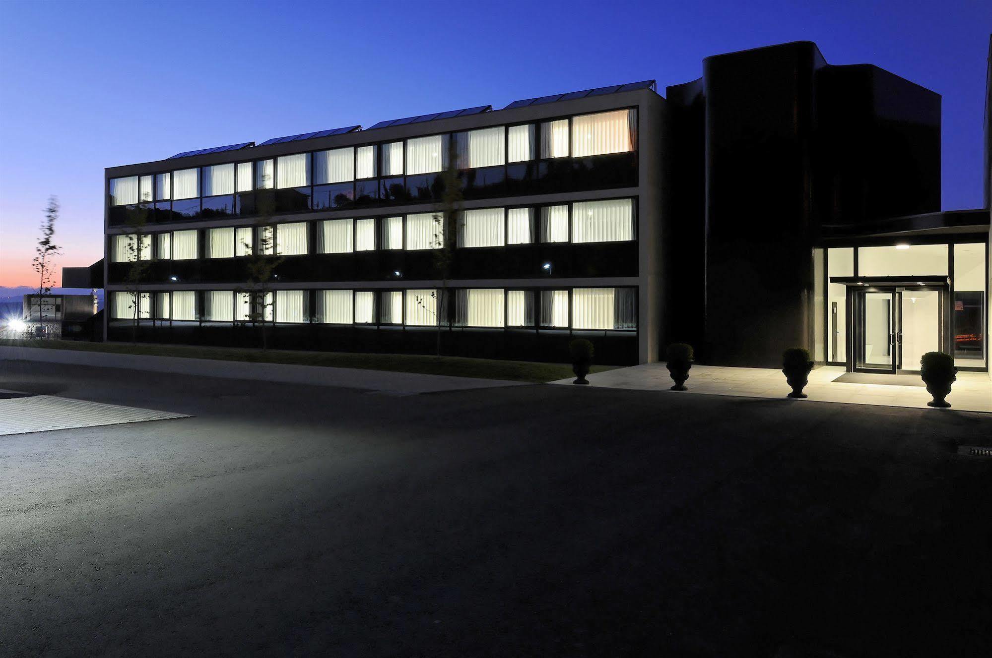 Open Village Sports Hotel & Spa Club Guimarães Eksteriør billede